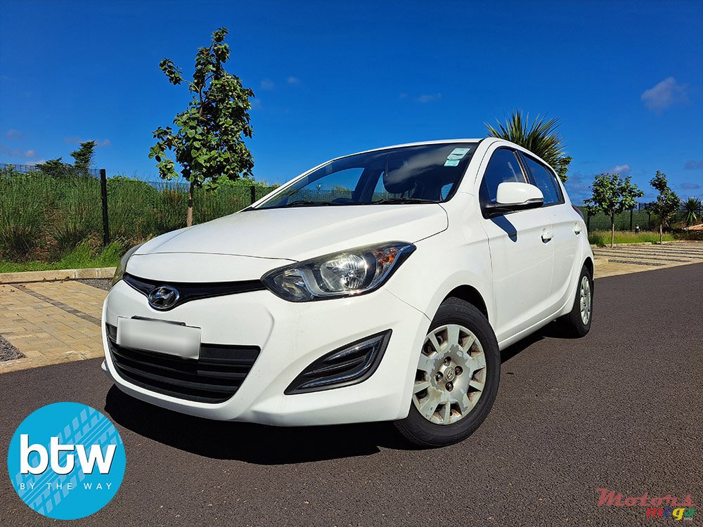 2015' Hyundai i20 photo #2