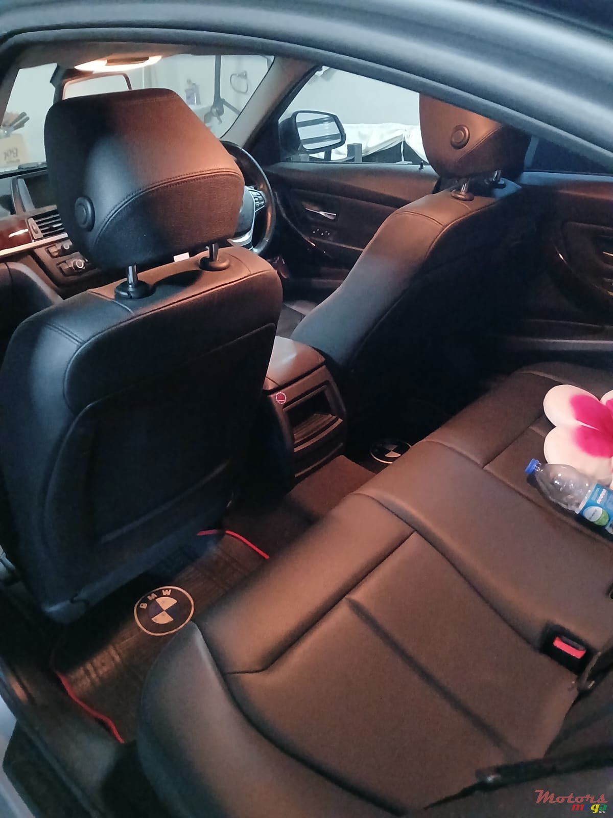 2013' BMW 316 photo #6