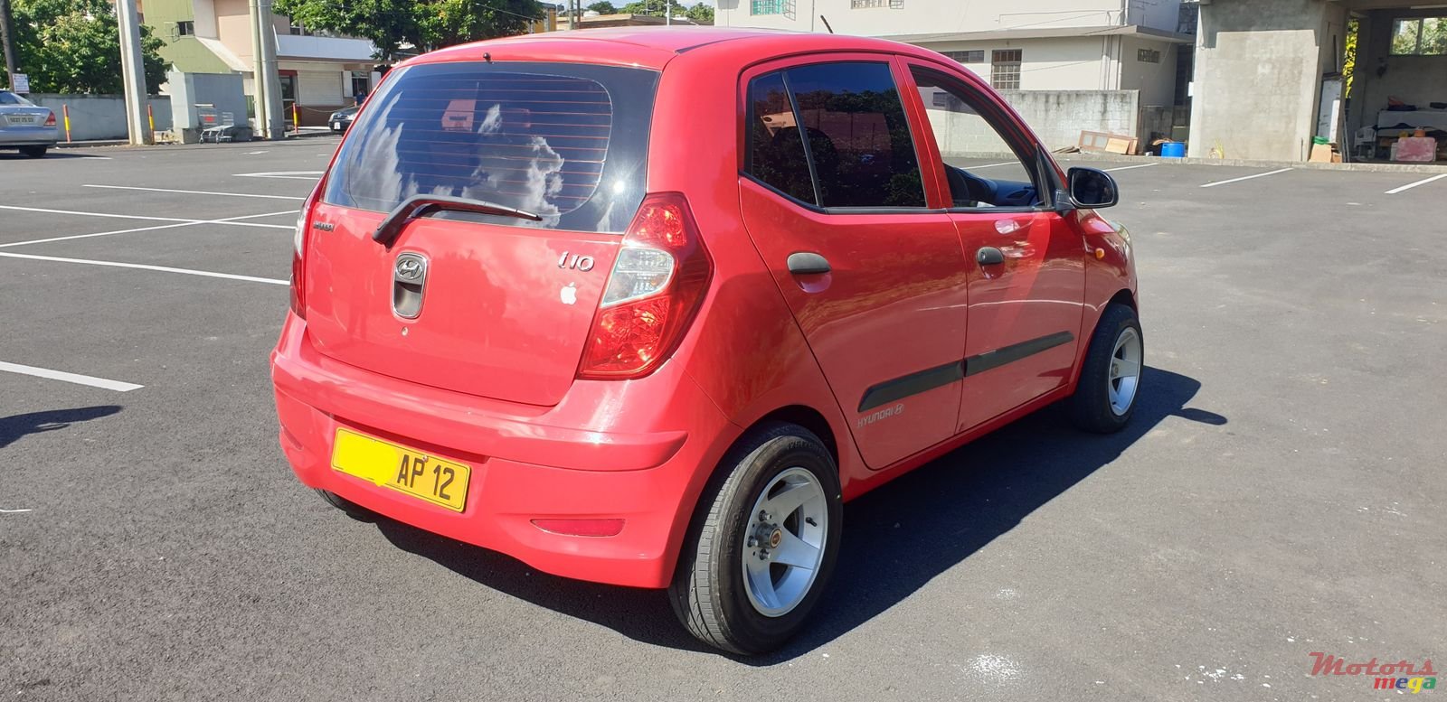 2012' Hyundai i10 photo #2