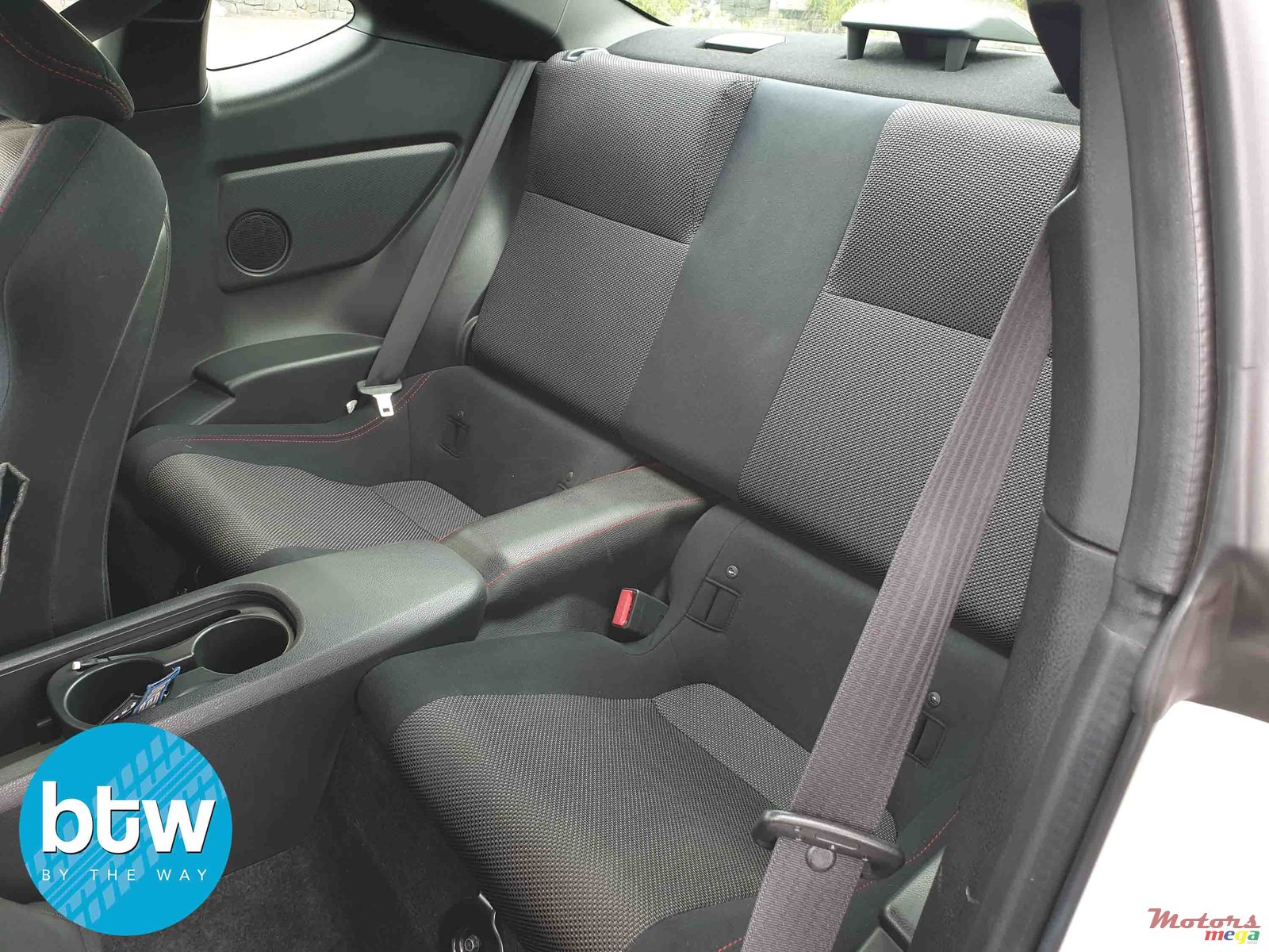 2012' Toyota GT86 photo #4