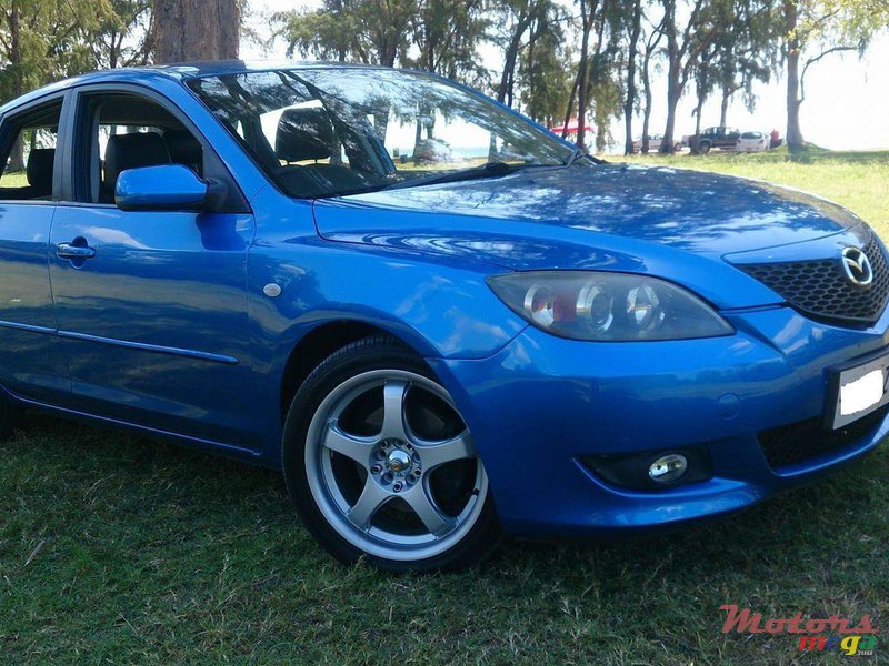 2004' Mazda 3 photo #5