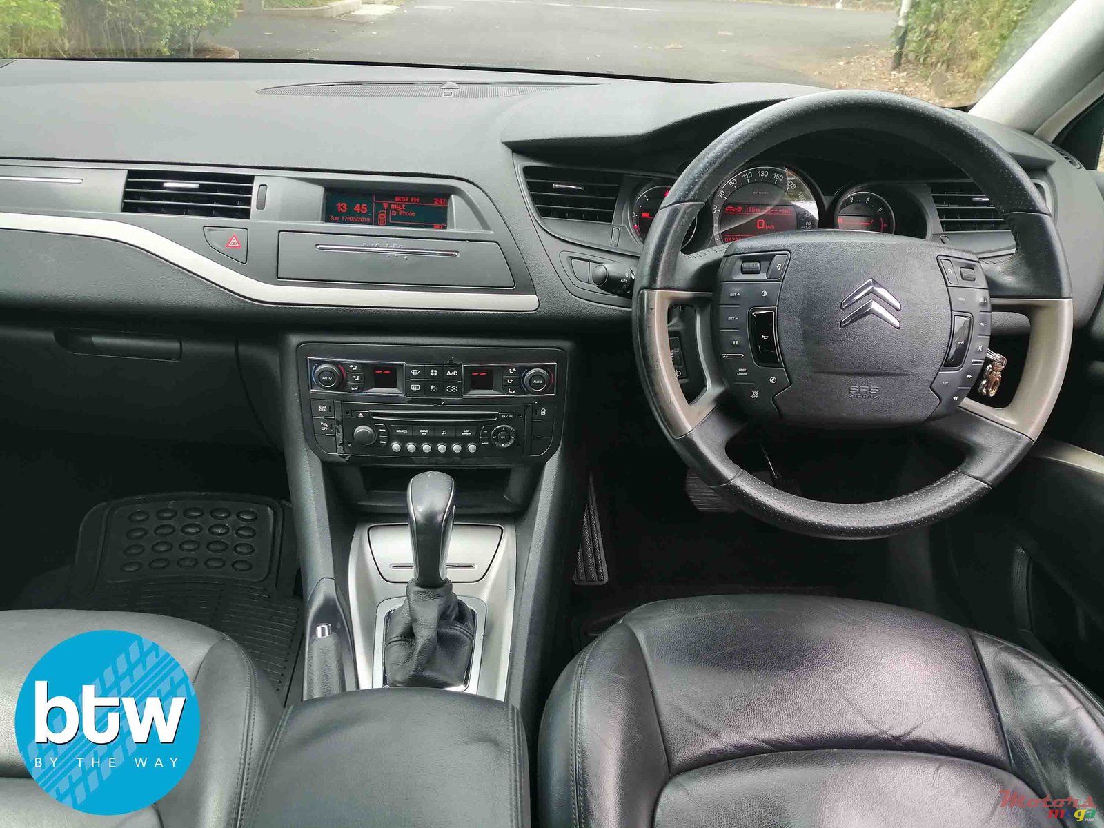 2012' Citroen C5 Automatic photo #5