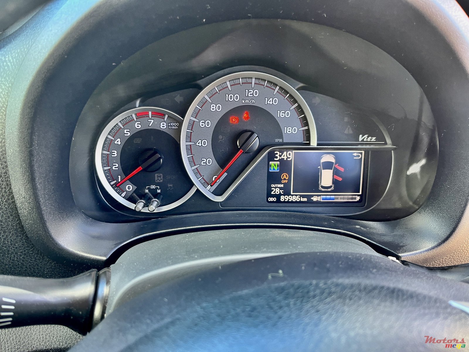 2014' Toyota Vitz photo #7