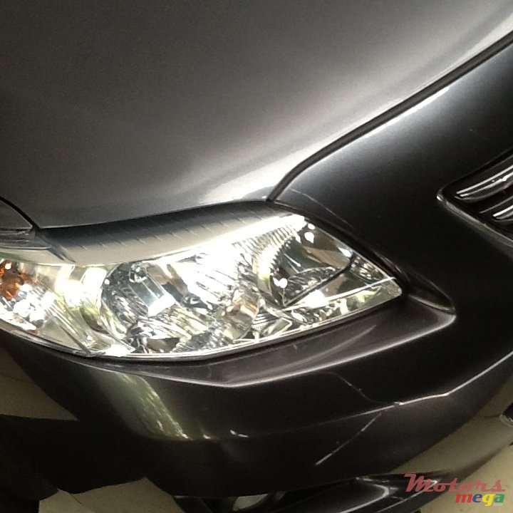 2009' Toyota Corolla photo #2