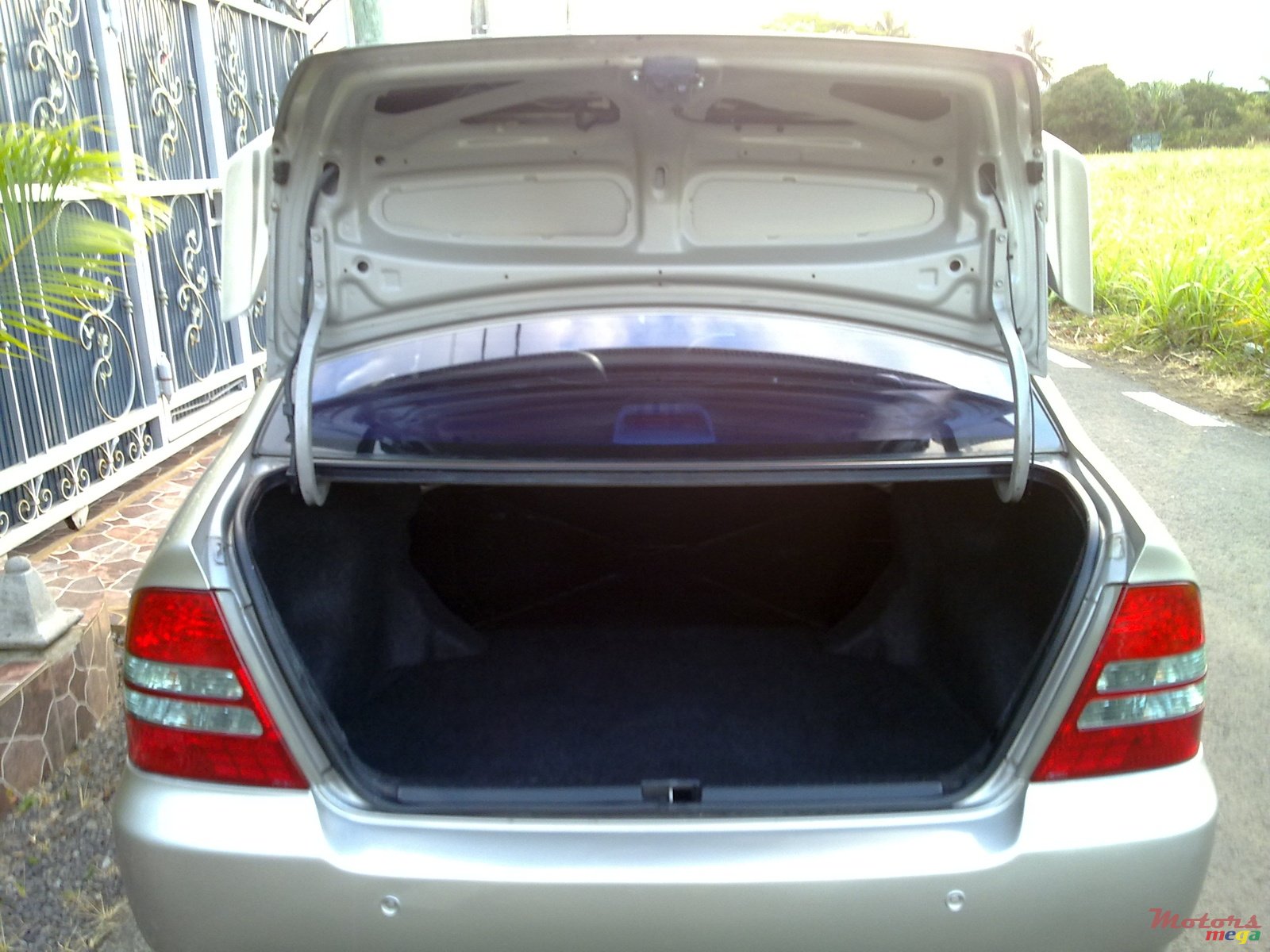 2002' Toyota Corolla photo #5