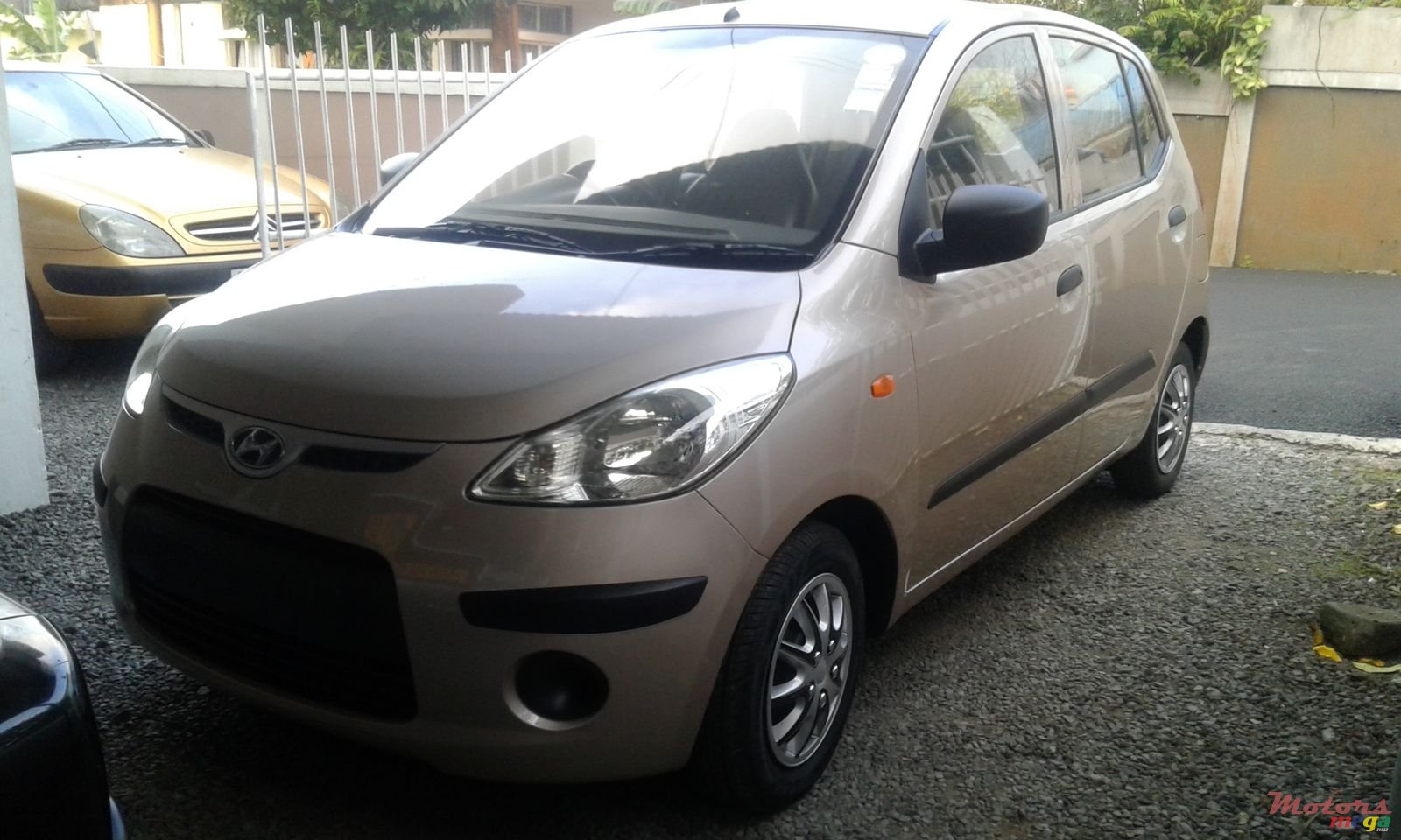 2010' Hyundai i10 photo #1