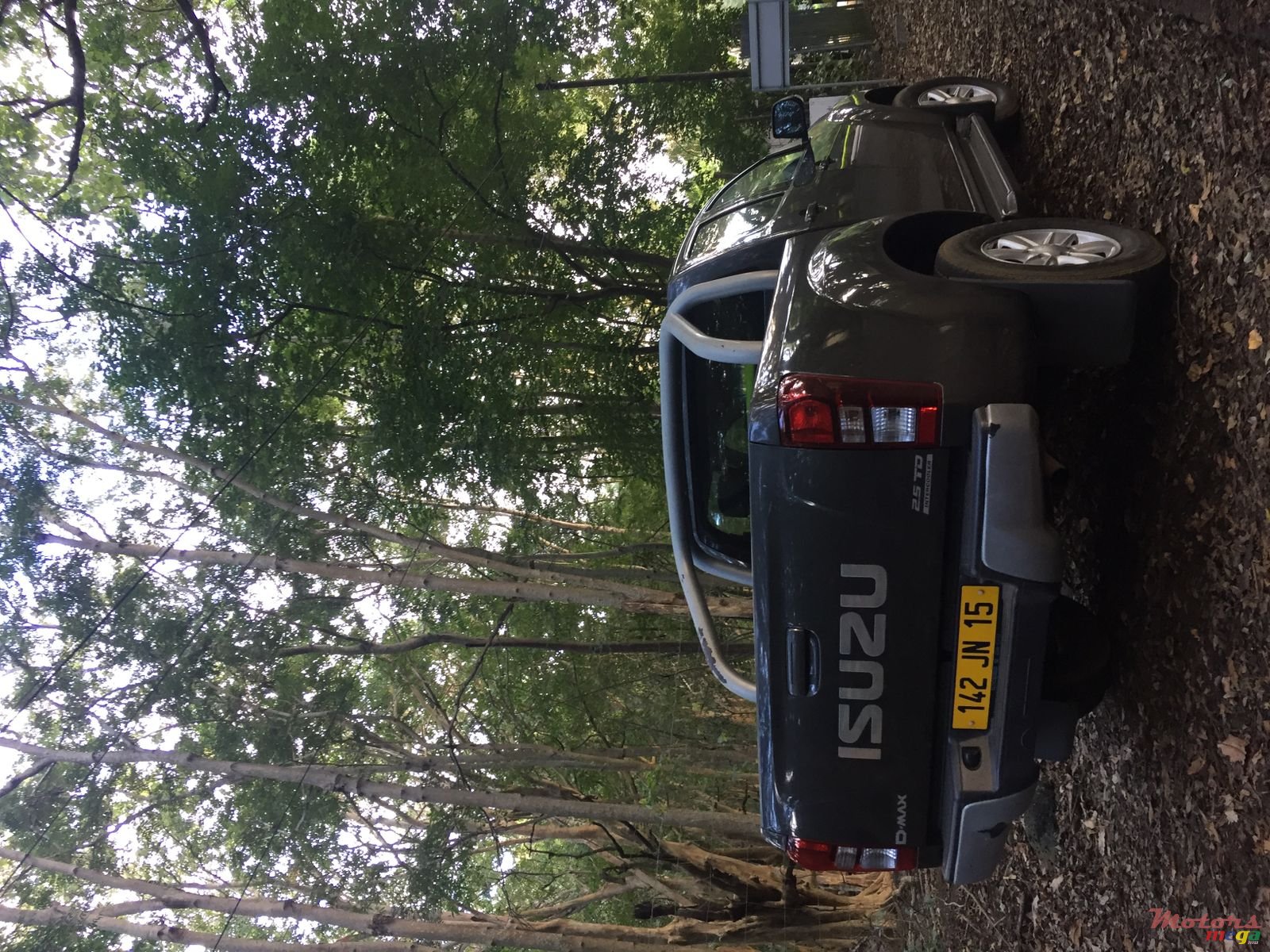 2015' Isuzu D-Max none photo #2