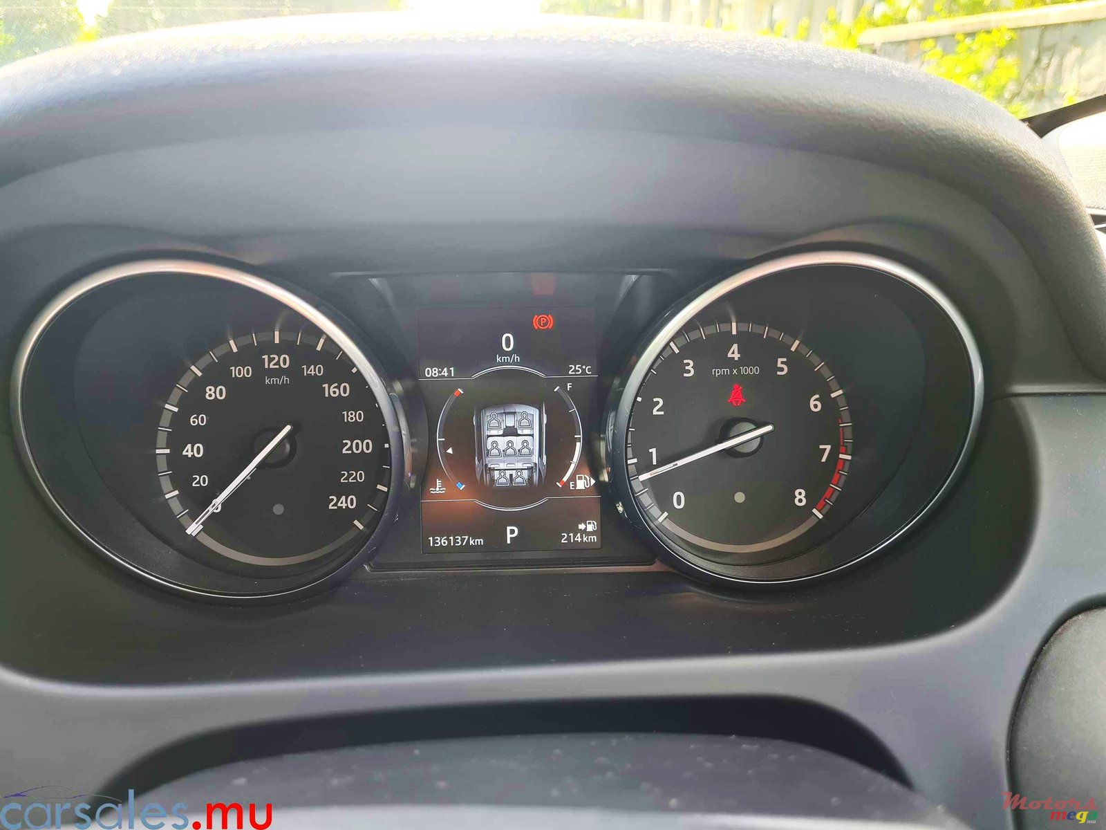 2017' Land Rover Discovery Sport si4 photo #7