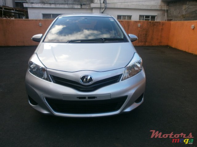 2011' Toyota Yaris Vitz JAPAN photo #1