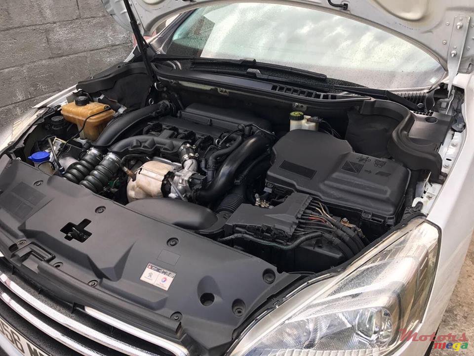 2012' Peugeot 508 photo #7