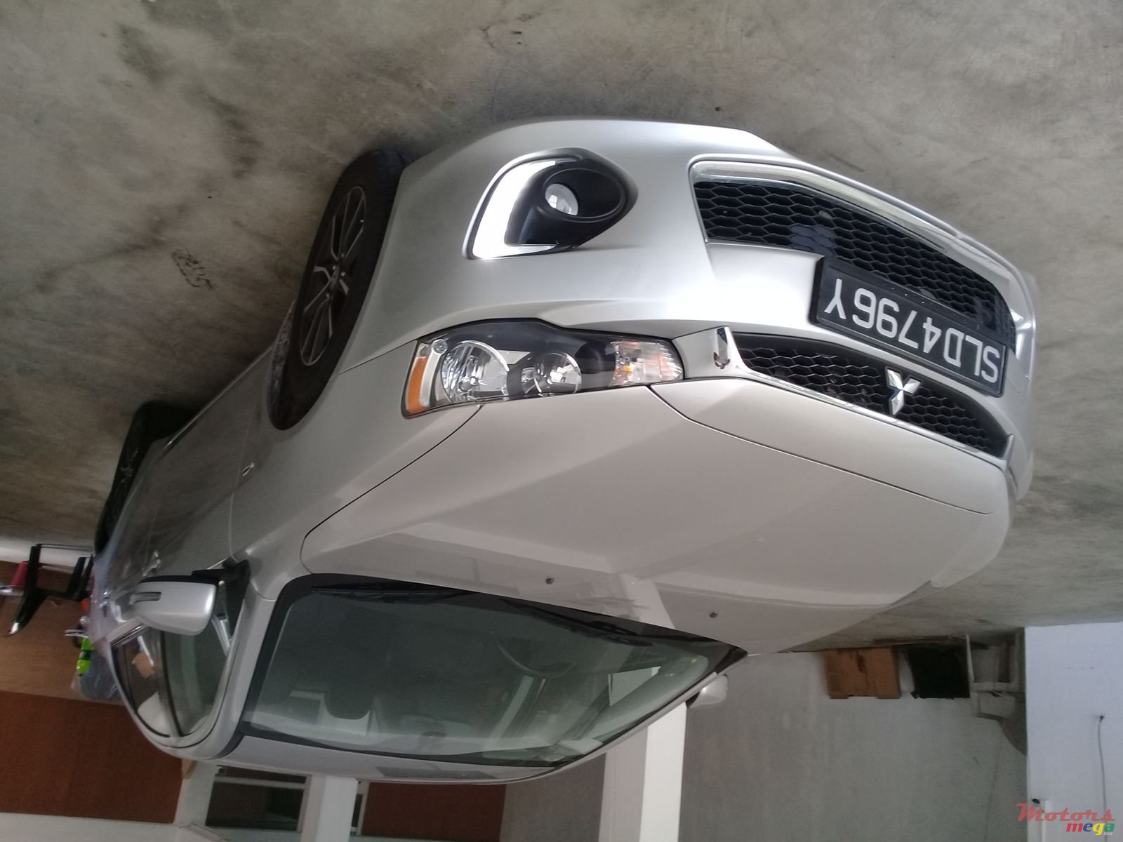 2016' Mitsubishi Lancer  ex photo #1