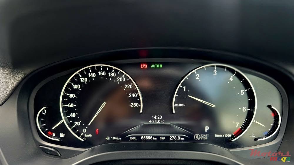 2021' BMW X3 photo #7