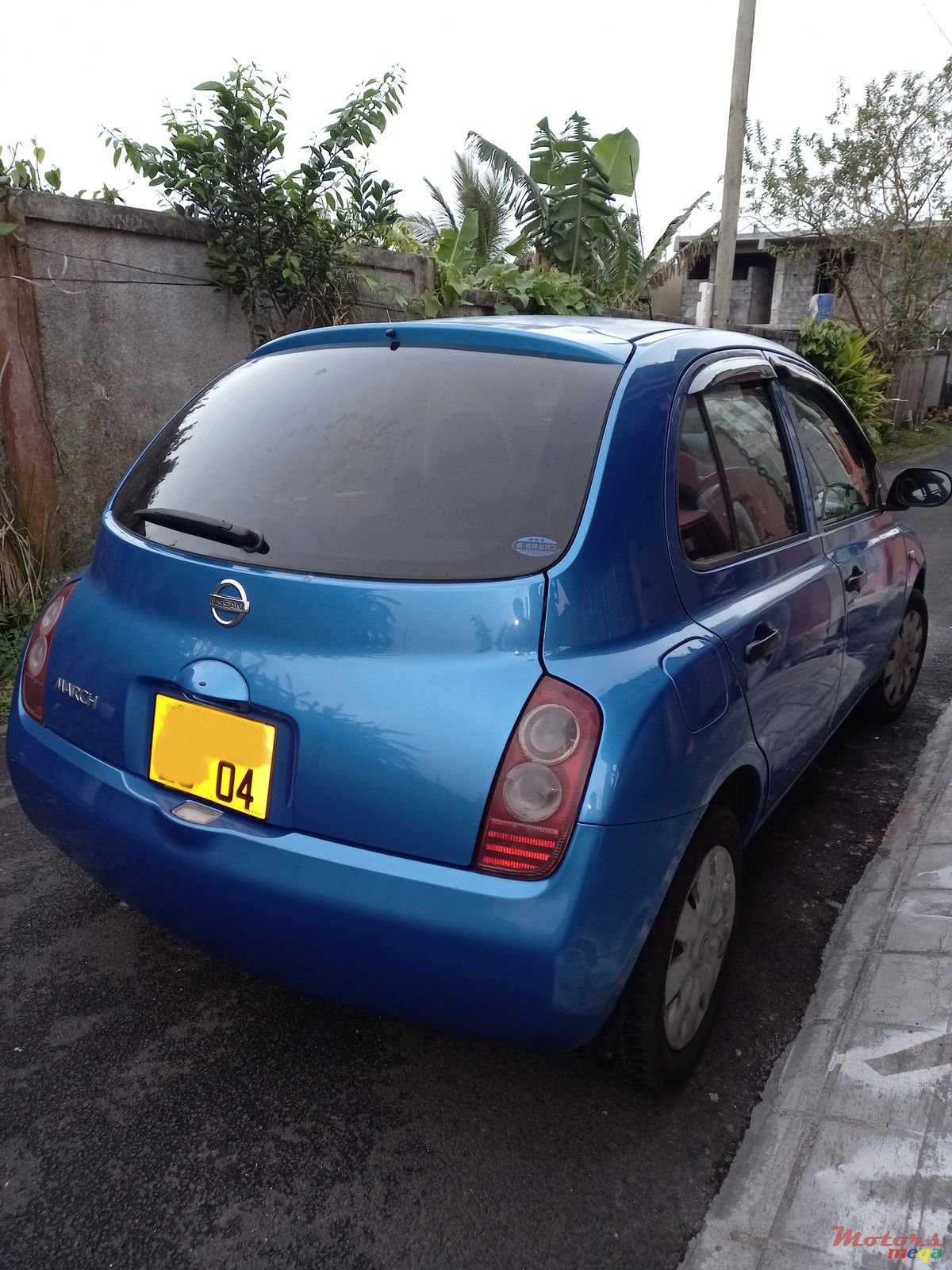 2004' Nissan photo #3