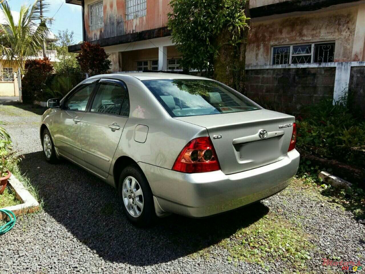 2007' Toyota Corolla photo #1