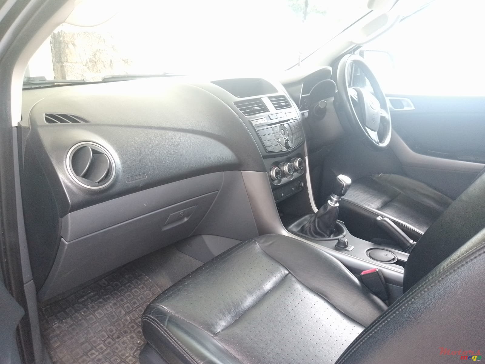 2018' Mazda BT-50 photo #5