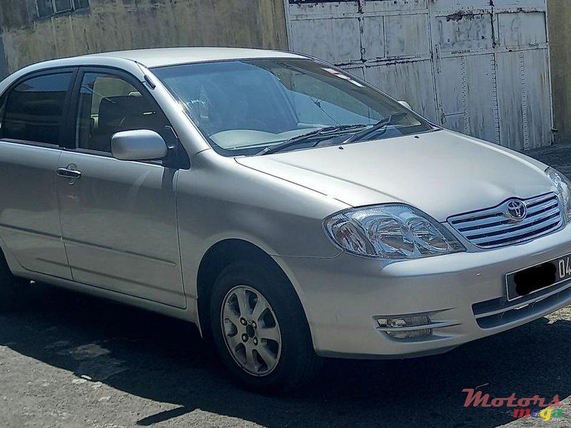 2004' Toyota Corolla photo #2