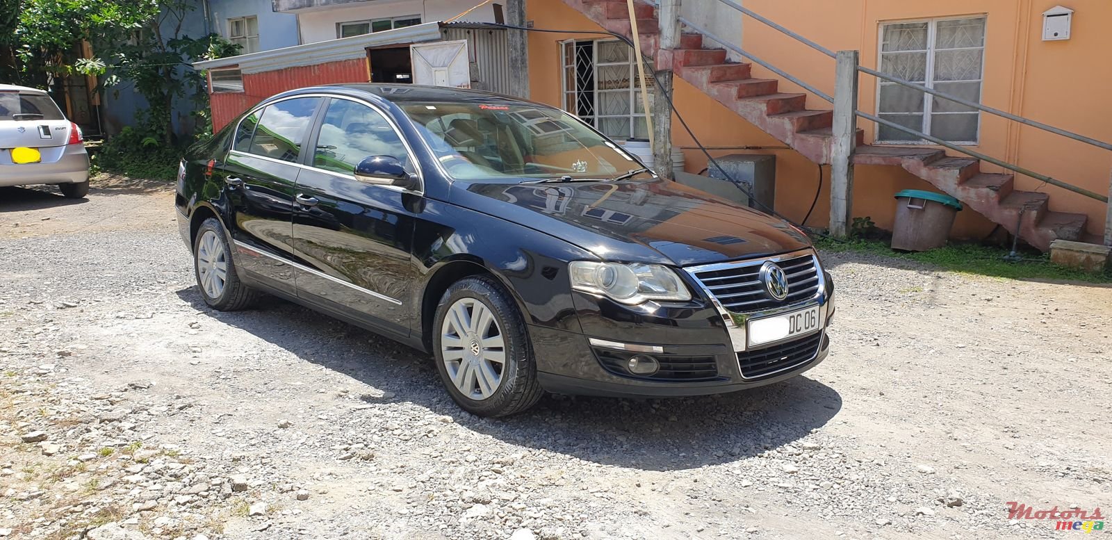 2006' Volkswagen Passat photo #2