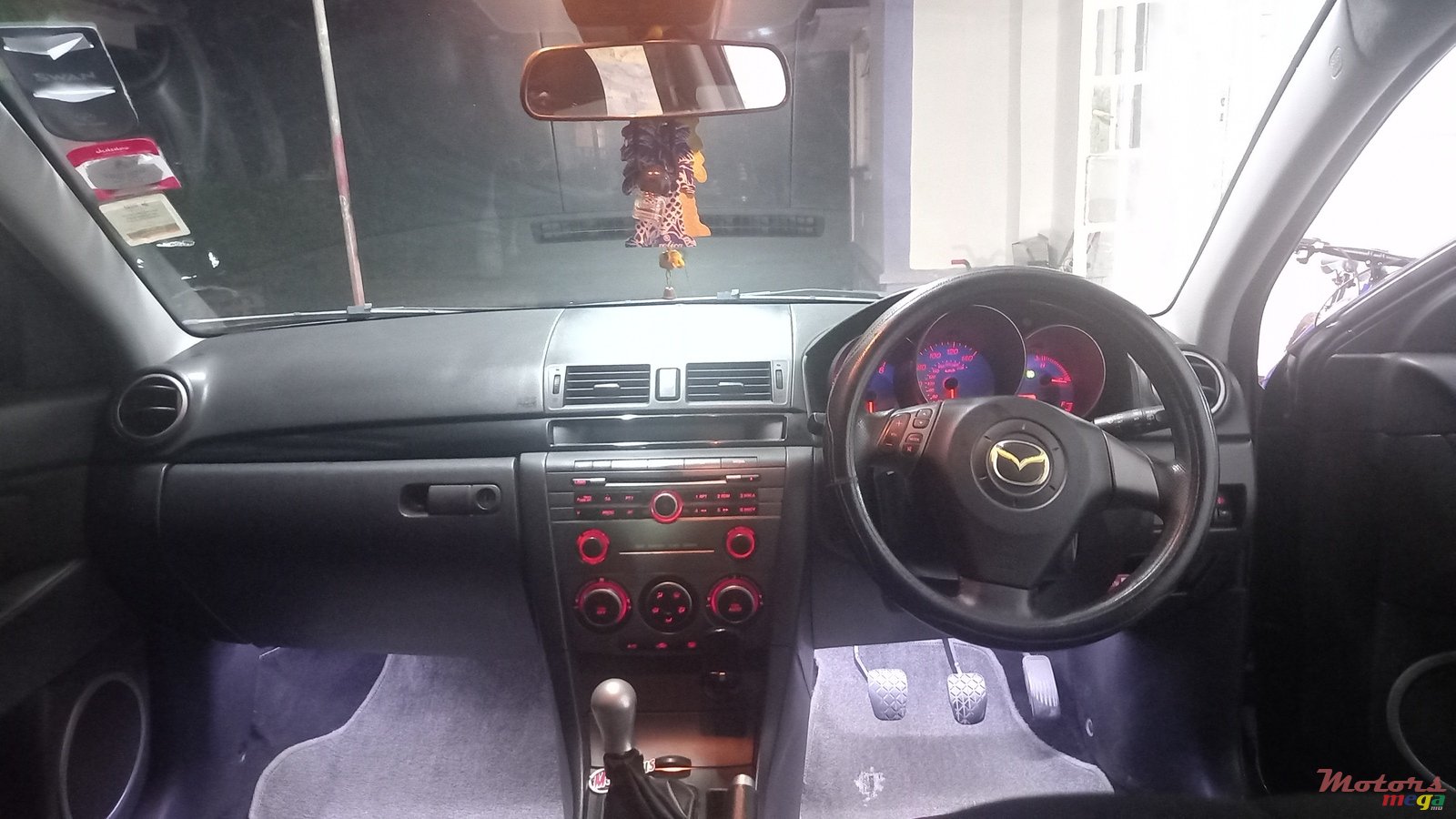 2007' Mazda 3 photo #7