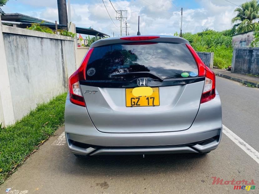 2017' Honda Fit photo #1