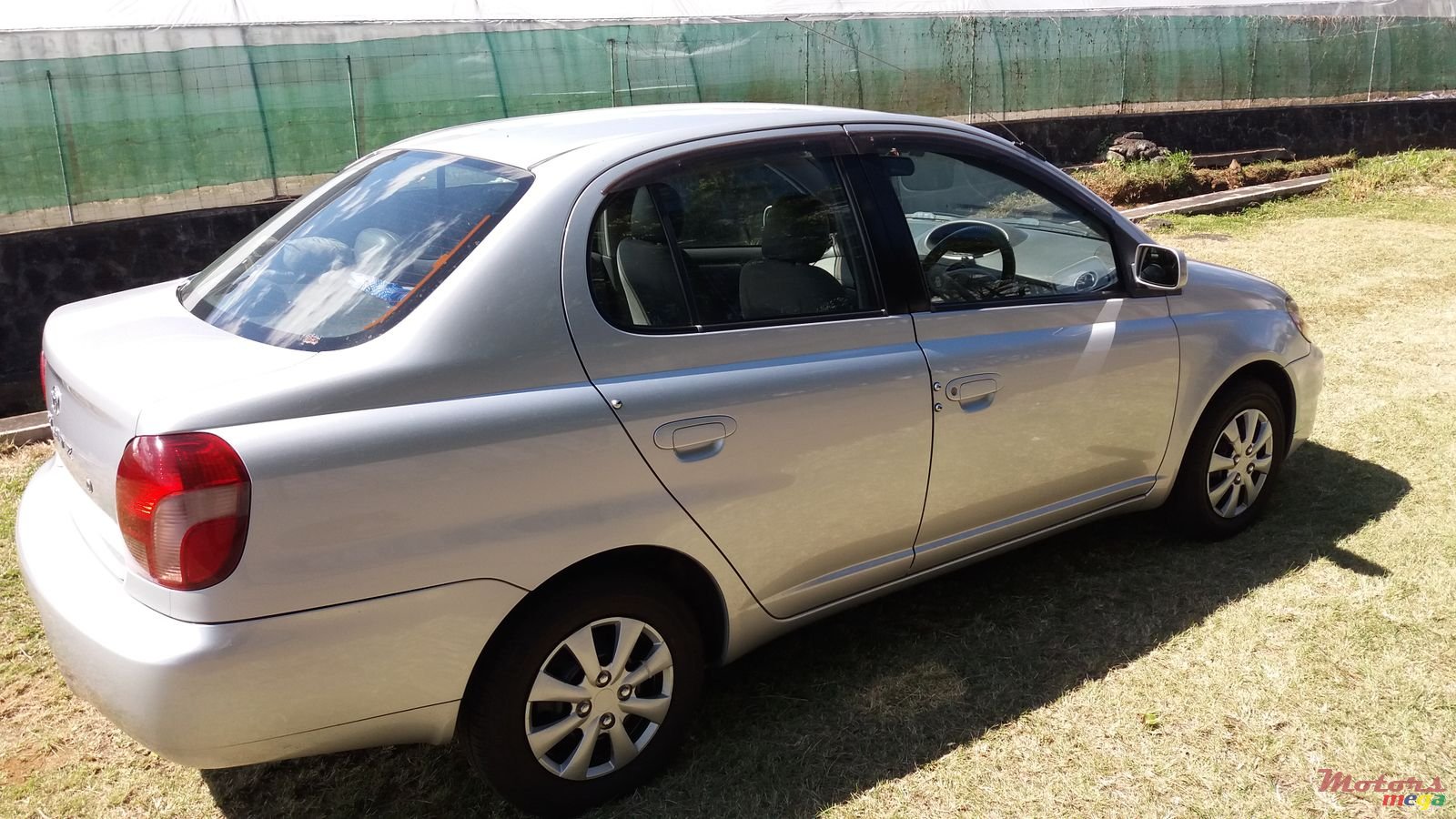 2001' Toyota photo #2