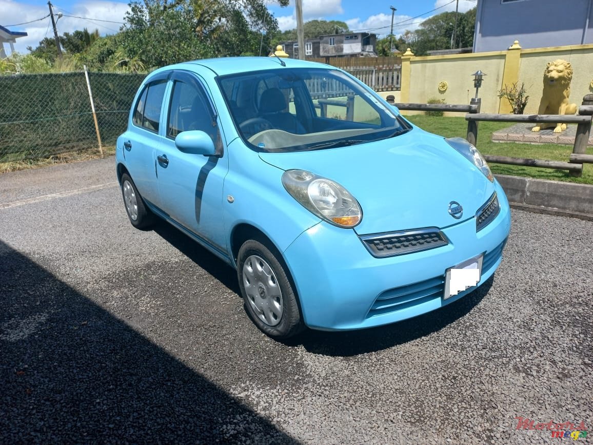 2011' Nissan March photo #1