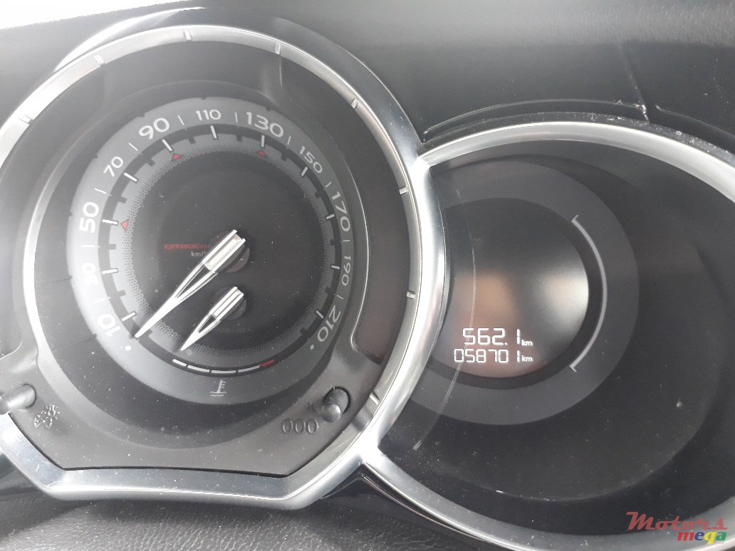 2016' Citroen DS3 Sports Car (possible leasing) photo #7