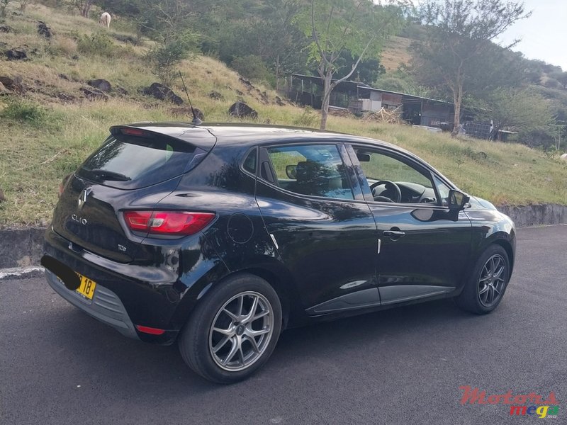 2018' Renault Clio photo #1