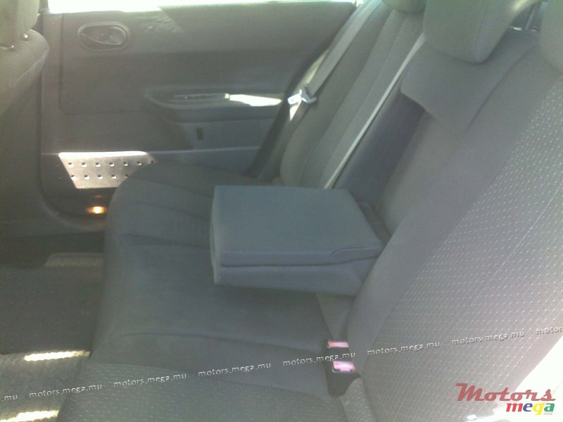 2004' Renault Megane Mk2 photo #5