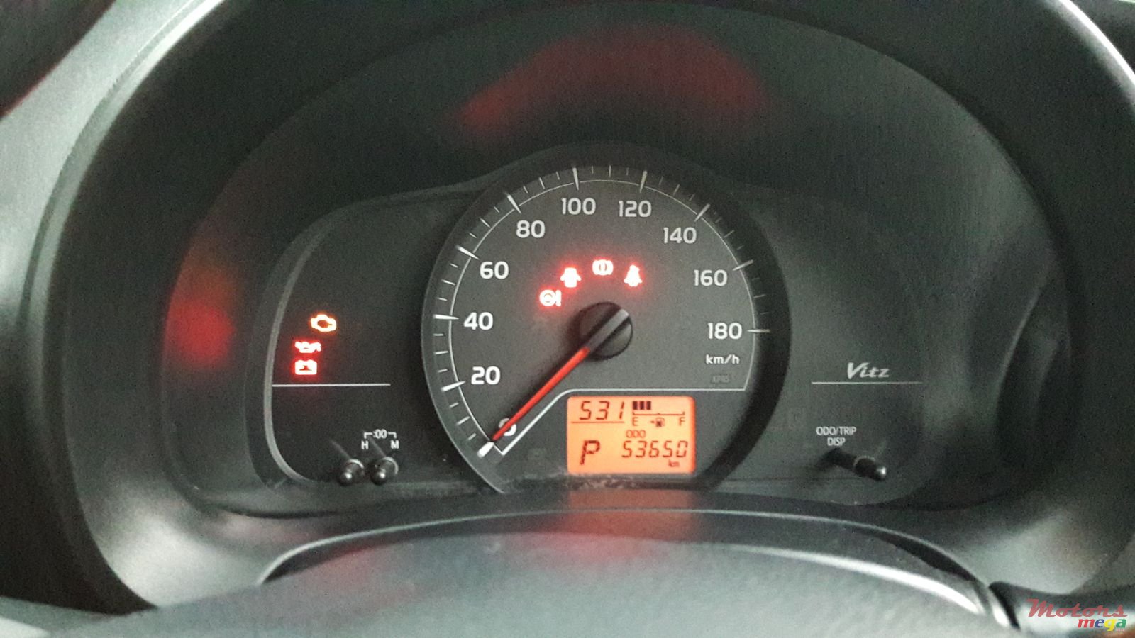 2012' Toyota Vitz photo #7