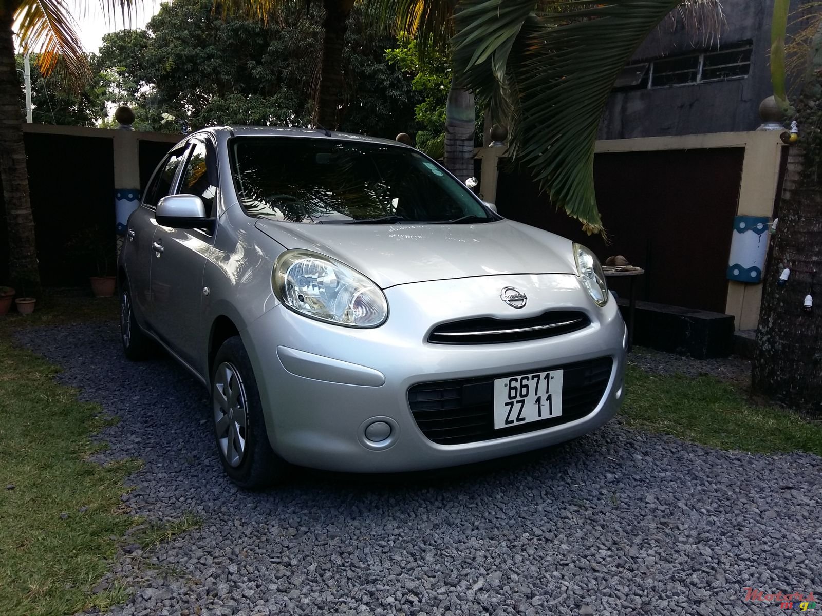 2011' Nissan March photo #1