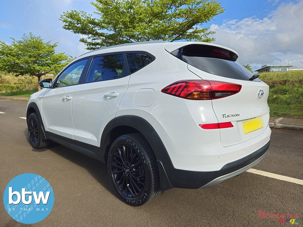 2020' Hyundai Tucson photo #3