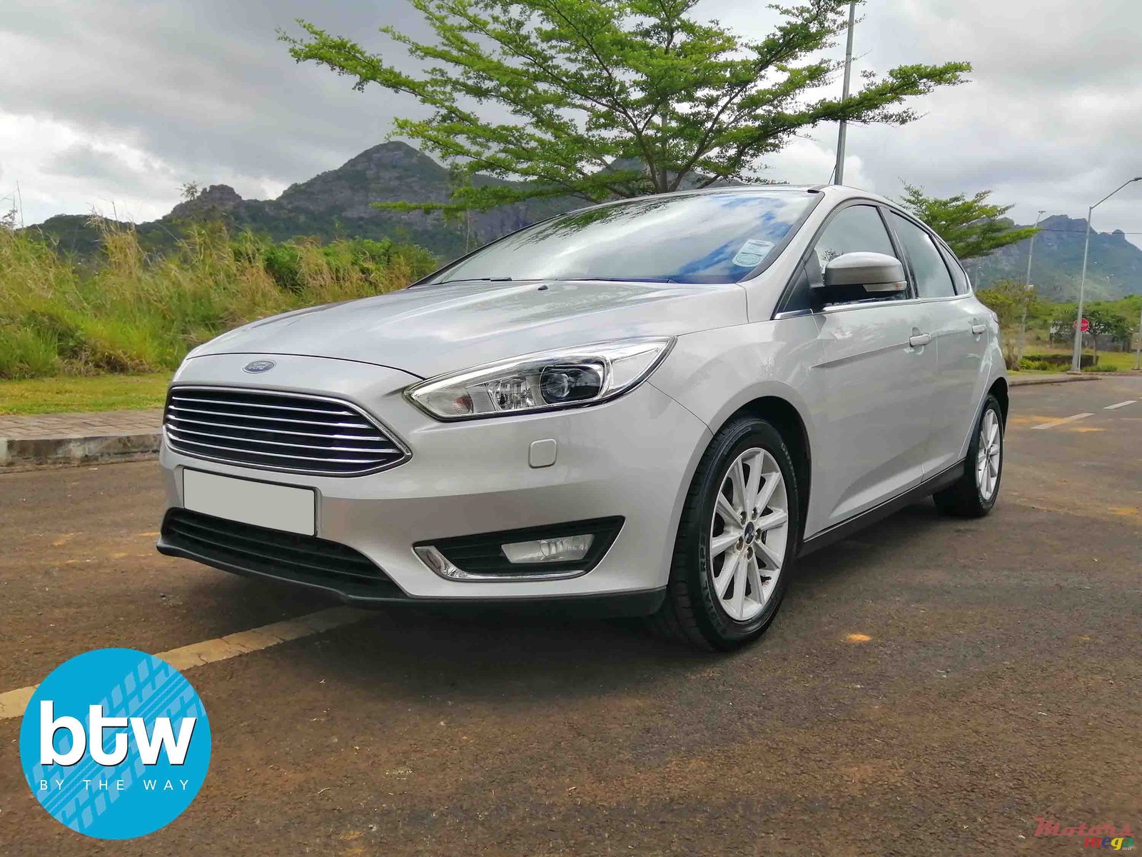 2016' Ford Focus photo #2