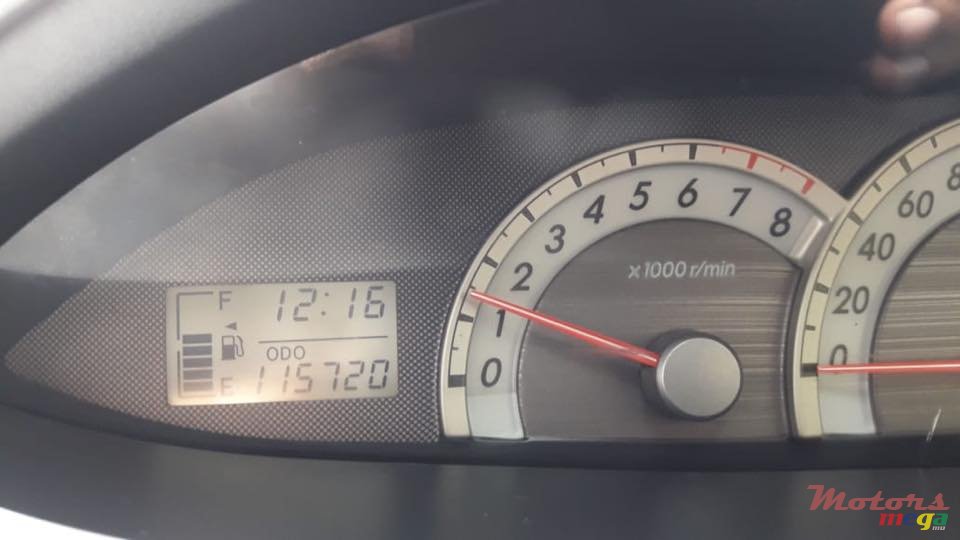 2008' Toyota Yaris photo #5