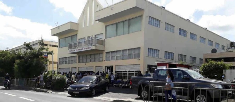 Problème de transport perdurant à St-Hubert : le ministère pointe du doigt la NTLA