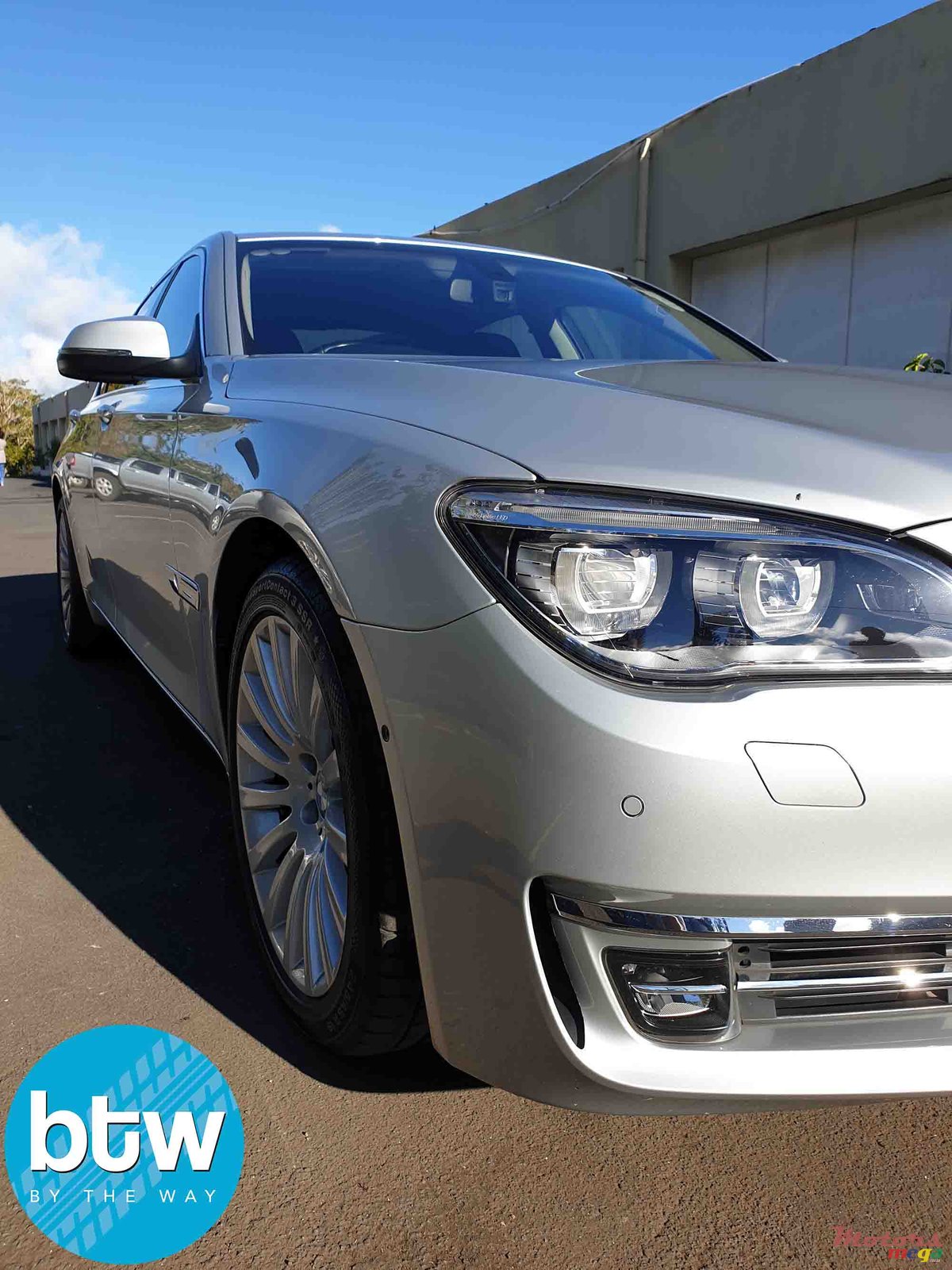 2014' BMW 7 Series 750i photo #3