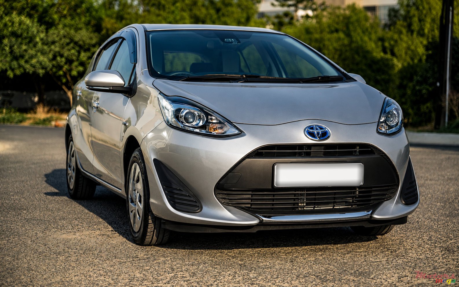 2021' Toyota Aqua photo #2