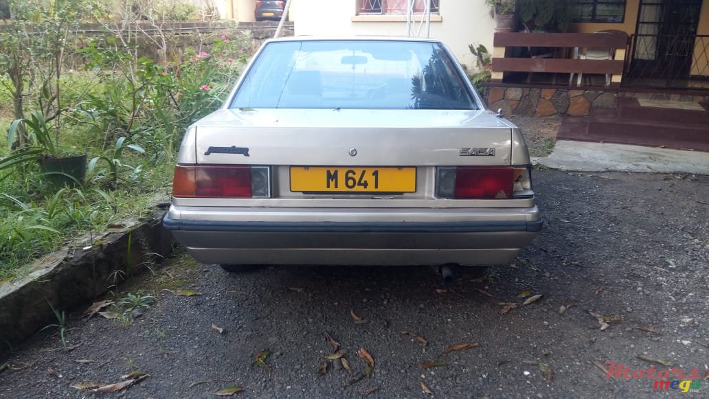 1990' Proton Saga photo #1