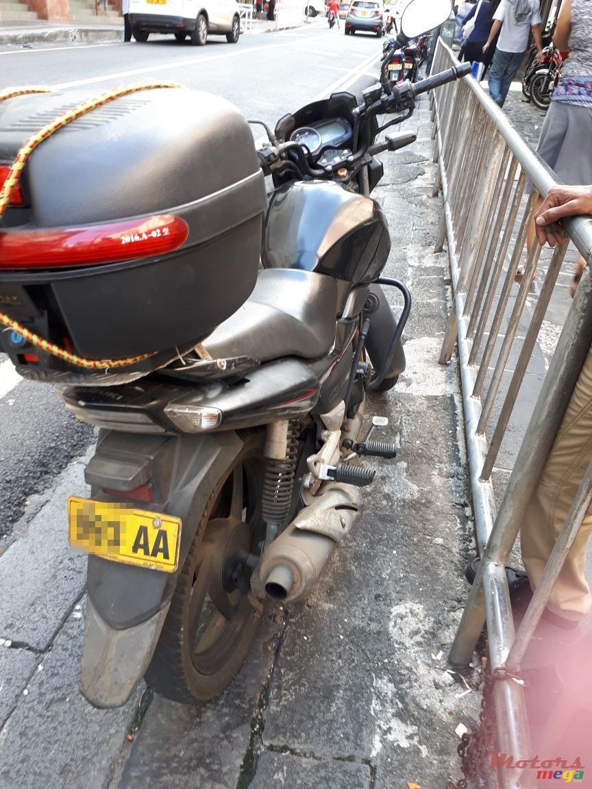 2015' Suzuki photo #1