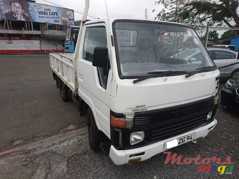 1994' Toyota Hi Ace photo #3