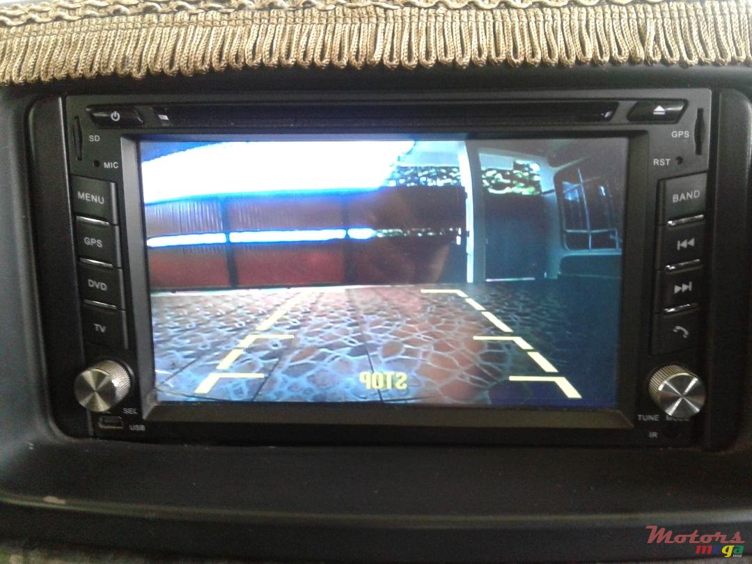 2006' Toyota Axio Fielder photo #6