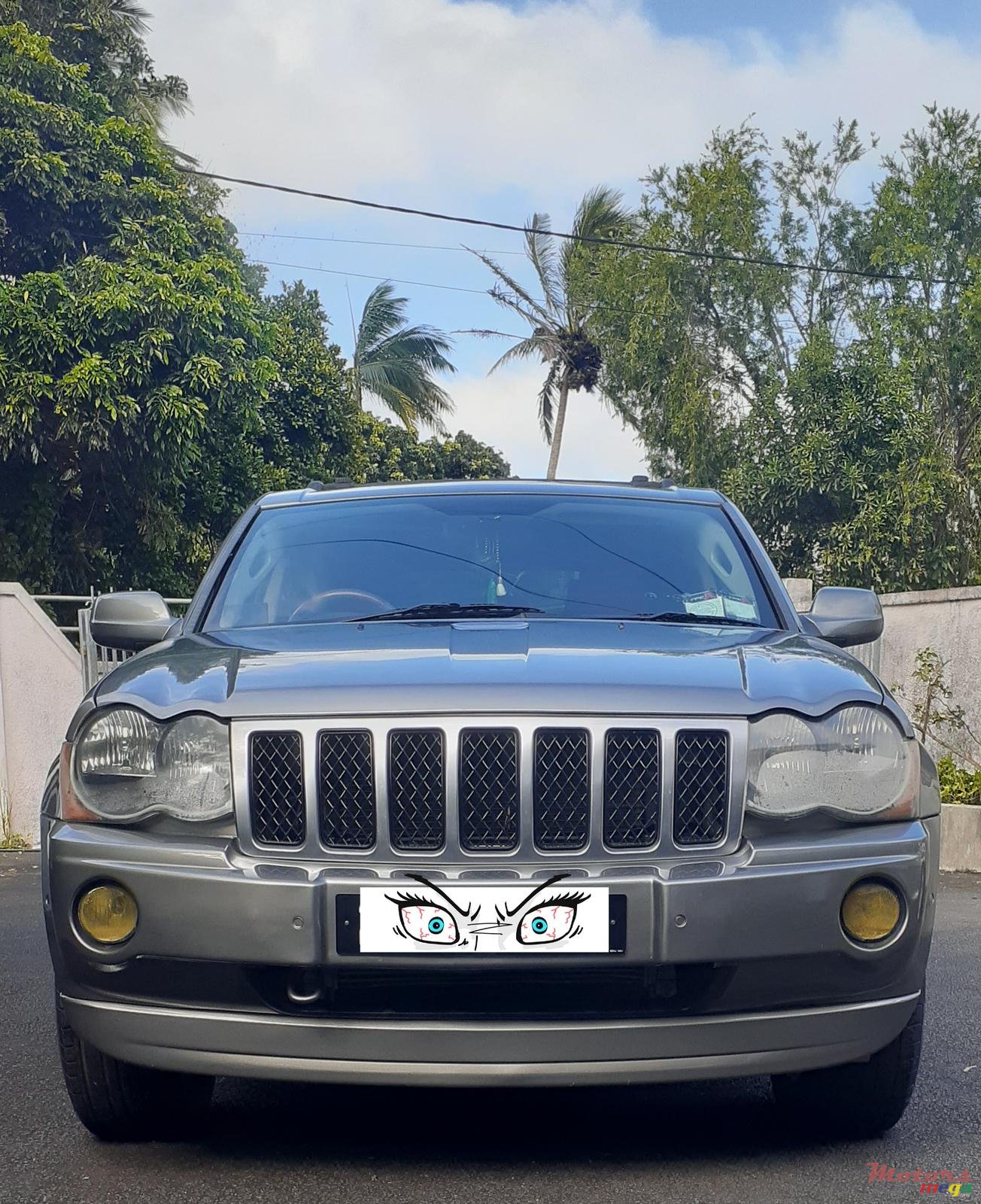 2009' Jeep Grand Cherokee photo #1