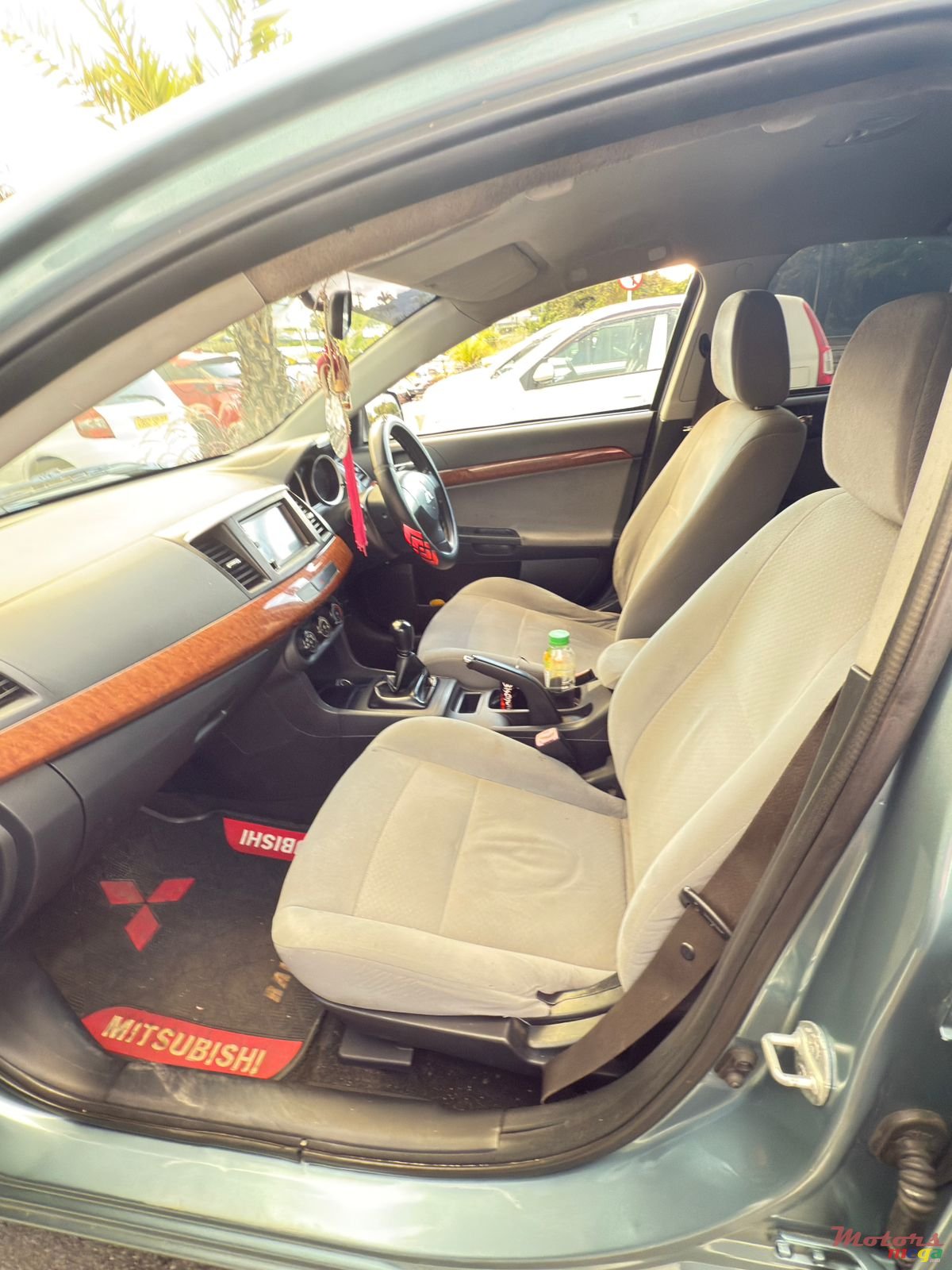 2011' Mitsubishi Lancer EX photo #7