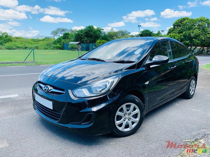 2014' Hyundai Accent photo #4