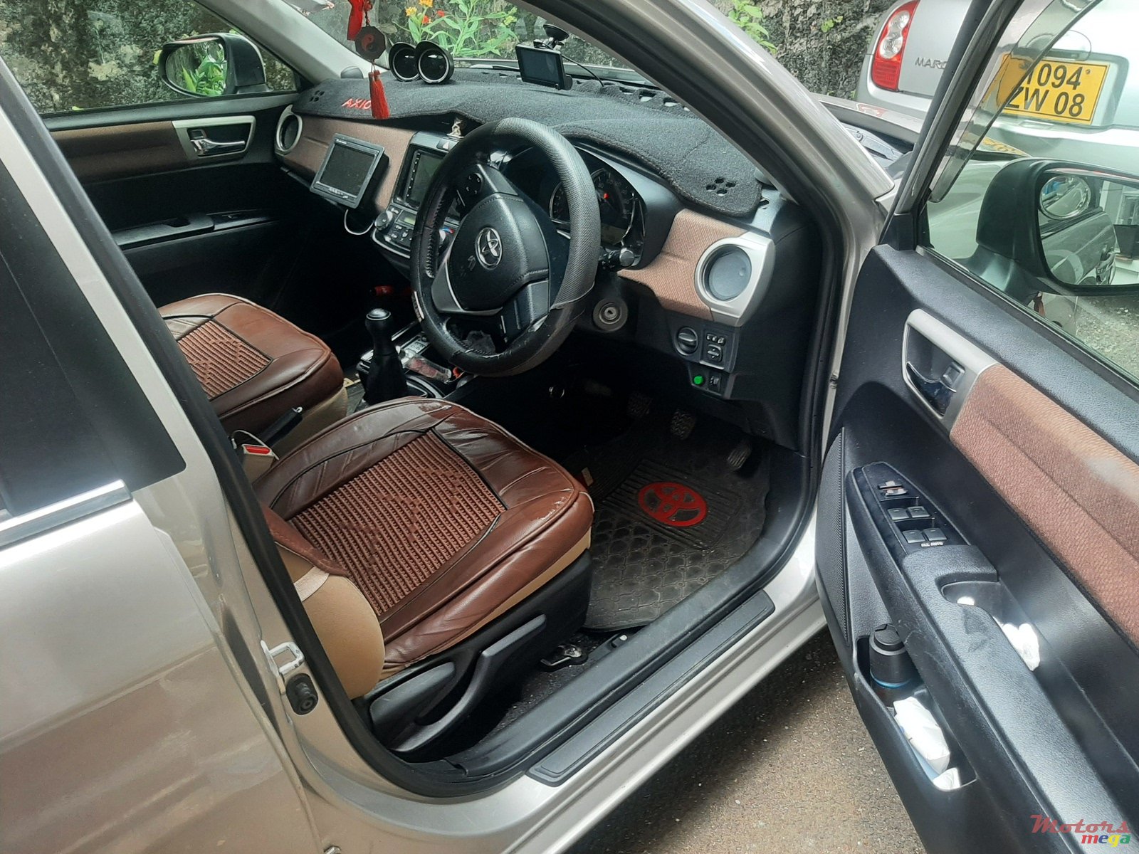 2012' Toyota Axio Axio yr 12, manual grade G photo #3