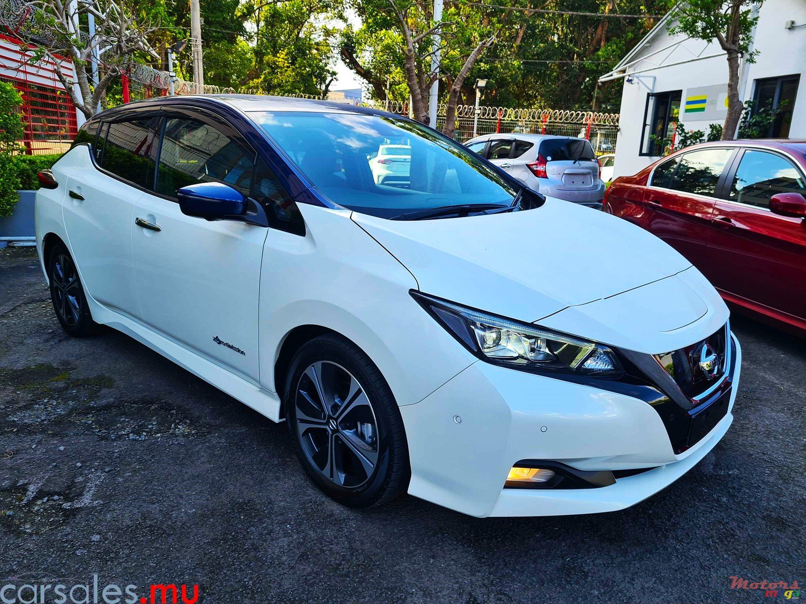 2020' Nissan Leaf G Electric photo #2