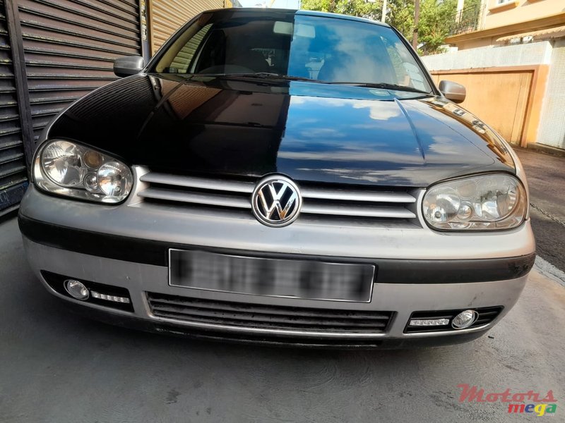 2002' Volkswagen Golf IV photo #4