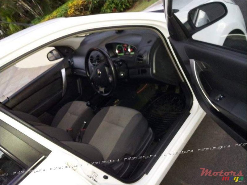 2009' Chevrolet Aveo photo #4