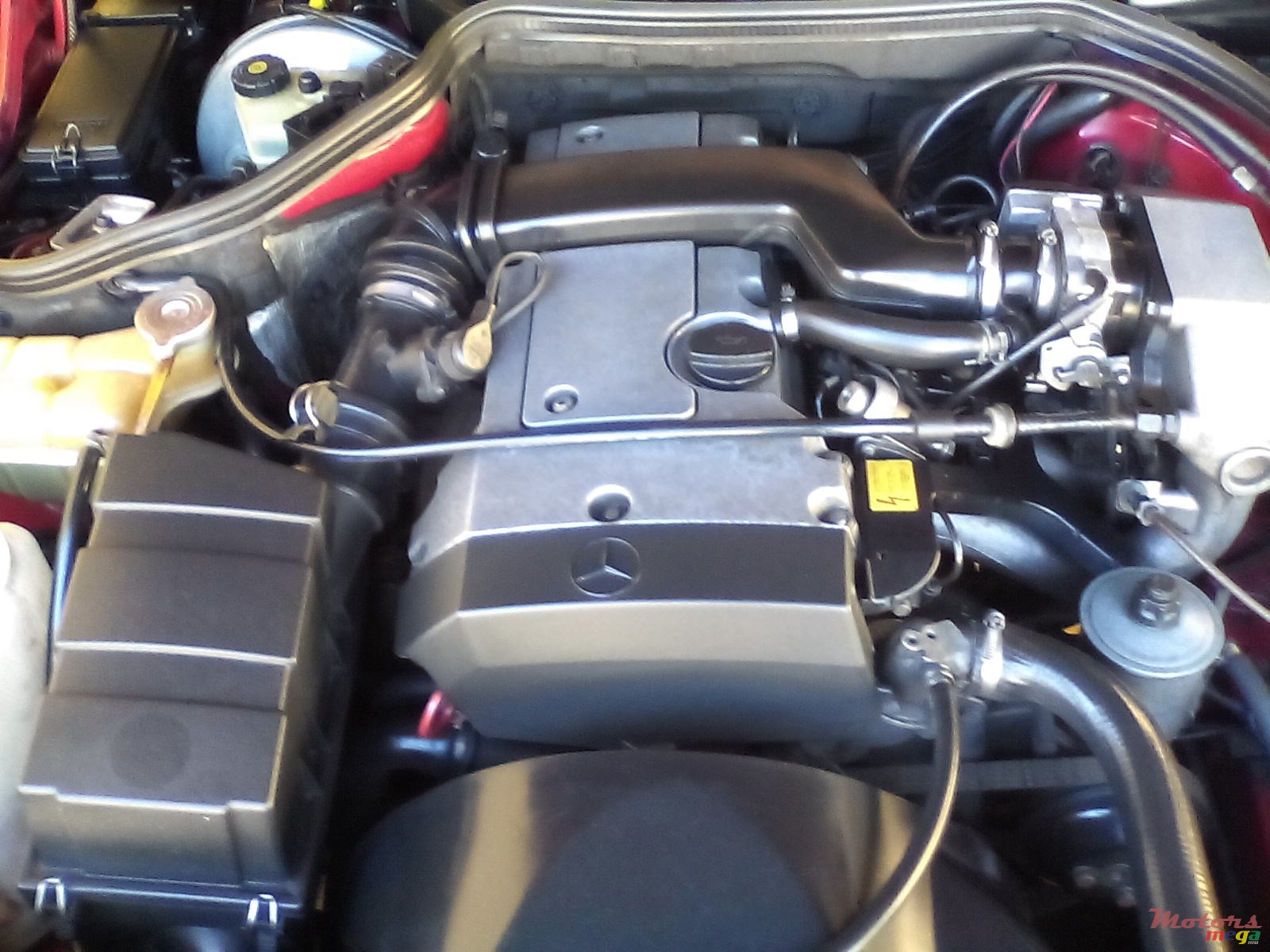 1995' Mercedes-Benz 220E photo #7