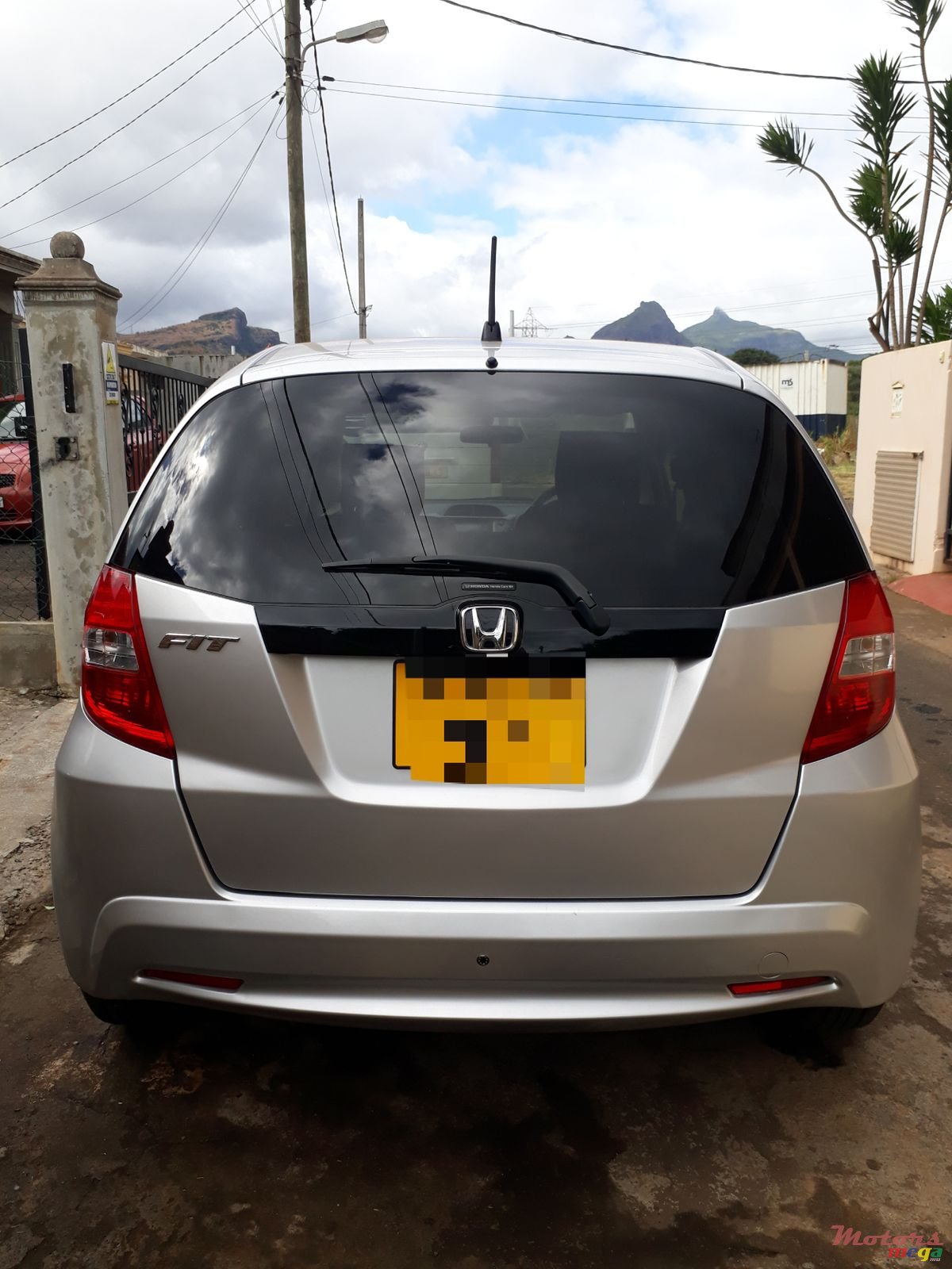 2011' Honda Fit Alloy wheel photo #2