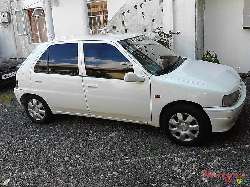 1993' Peugeot photo #1